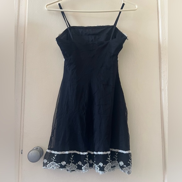 Vintage 90’s M Collection Black & White Lace Mini Dress Size XXS-XS - Picture 3 of 5